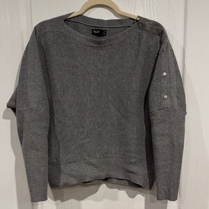 Simply Vera Vera Wang Gray Crewneck Sweater